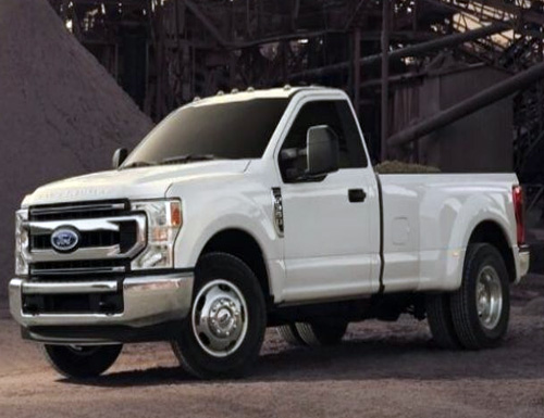 Drivers in Arlington, Texas, are invited by Texas Truck Barn to discover powerful and reliable used Ford Super Duty trucks